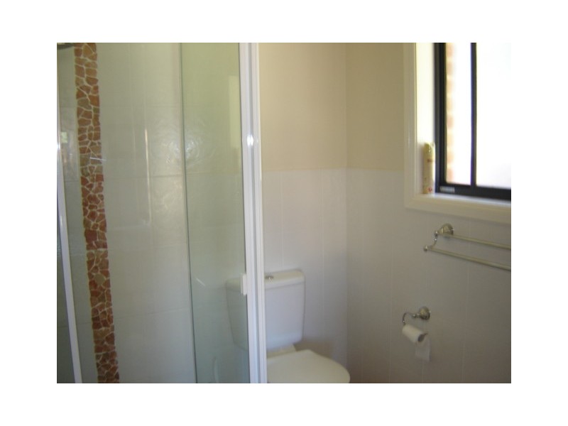 16 Johnston Crescent, Blayney NSW 2799