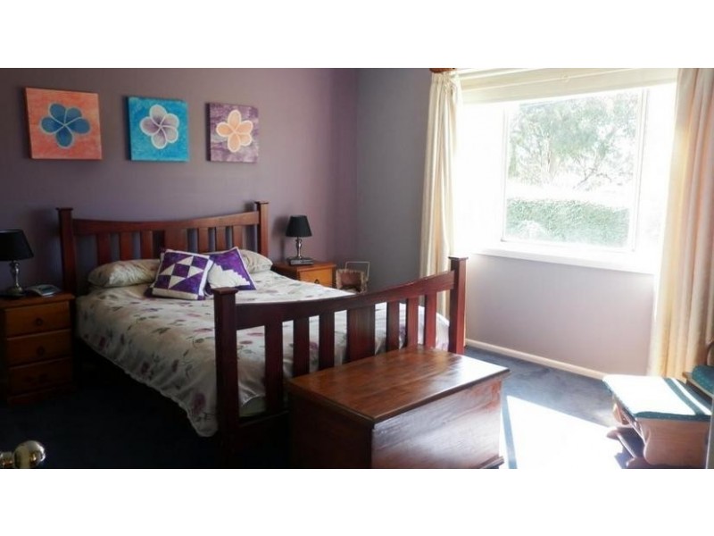 121 Edward Street, Molong NSW 2866