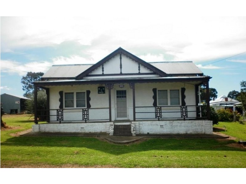 23 Cudal Street, Molong NSW 2866