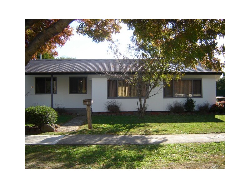 31 Adelaide Street, Blayney NSW 2799