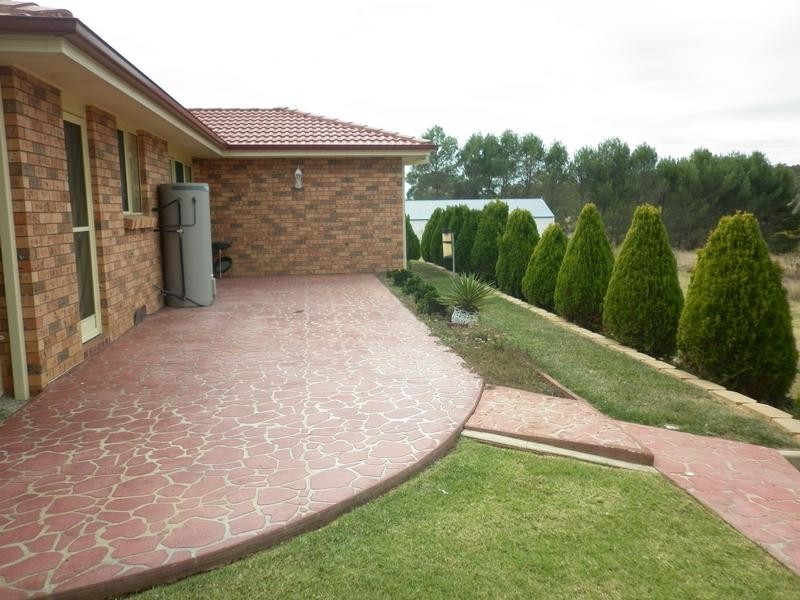 100 Manildra Rd, (Packham Drive), Molong NSW 2866
