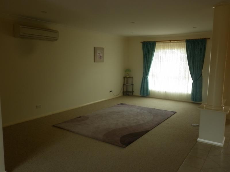 100 Manildra Rd, (Packham Drive), Molong NSW 2866