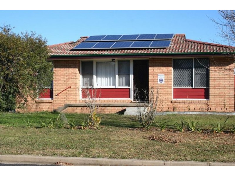 6 Tumbeelluwa Place, Orange NSW 2800