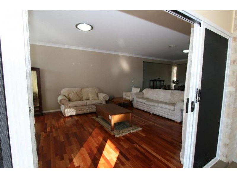 13 Stirling Avenue, Orange NSW 2800