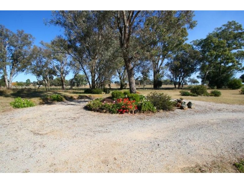 1955 Davys Plains Road, Cargo NSW 2800