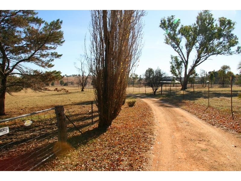 2983 Mitchell Hwy, Molong NSW 2866