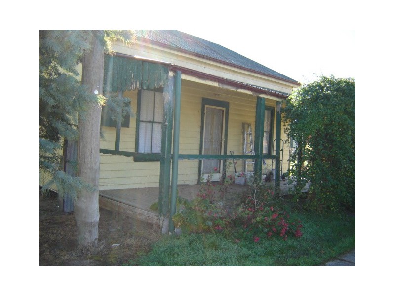 2 Queen St, Lyndhurst NSW 2797