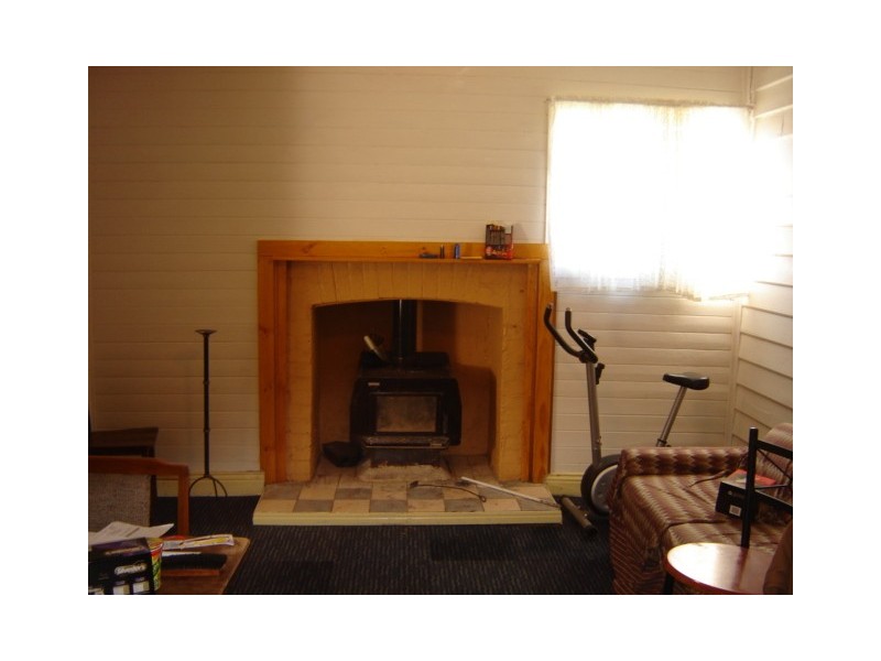 2 Queen St, Lyndhurst NSW 2797