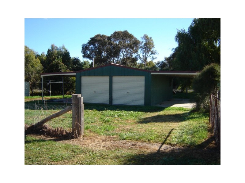 2 Queen St, Lyndhurst NSW 2797