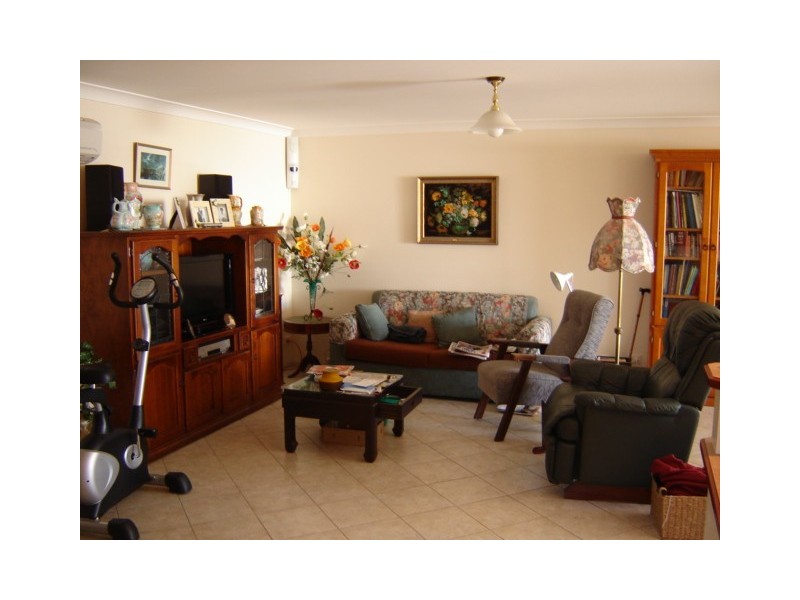 14 Piggott Place, Blayney NSW 2799