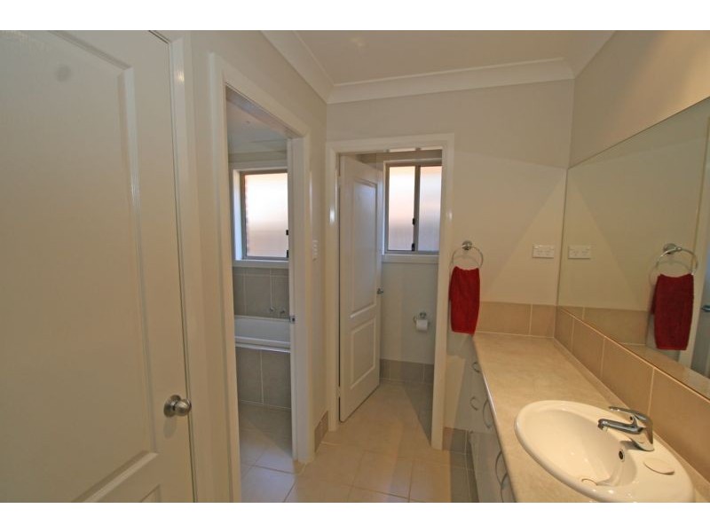 35 Moonstone Drive, Orange NSW 2800