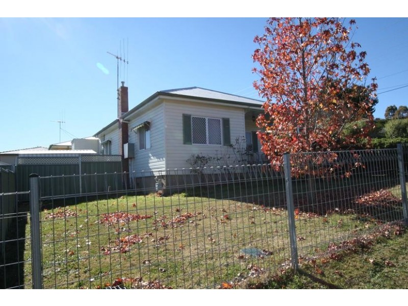 15 Treweeke Street, Orange NSW 2800