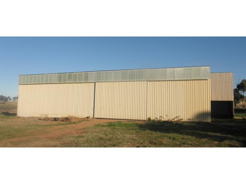 5145 Henry Parkes Way, Molong NSW 2866