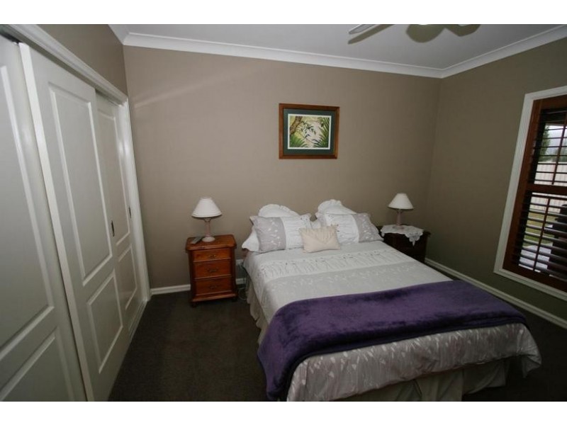 27 Murray Avenue, Orange NSW 2800