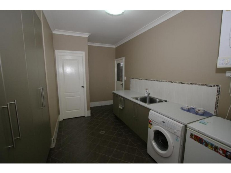 27 Murray Avenue, Orange NSW 2800
