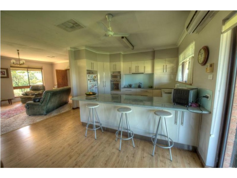 188 Square Road, Canowindra NSW 2804