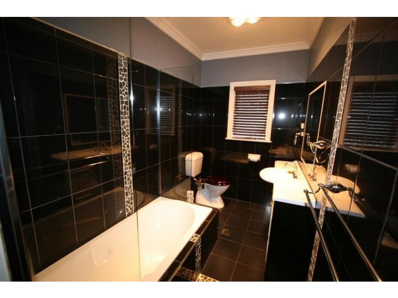 4 Bardia Avenue, Orange NSW 2800