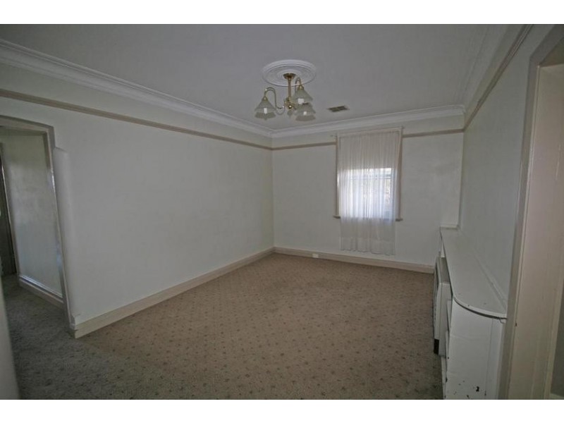 79 Sampson Street, Orange NSW 2800