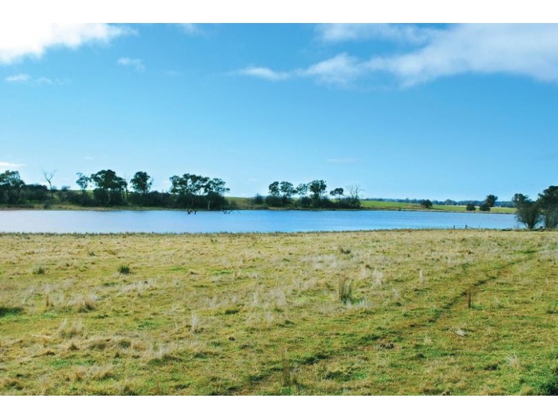 - Spring Terrace Road, Spring Terrace NSW 2798