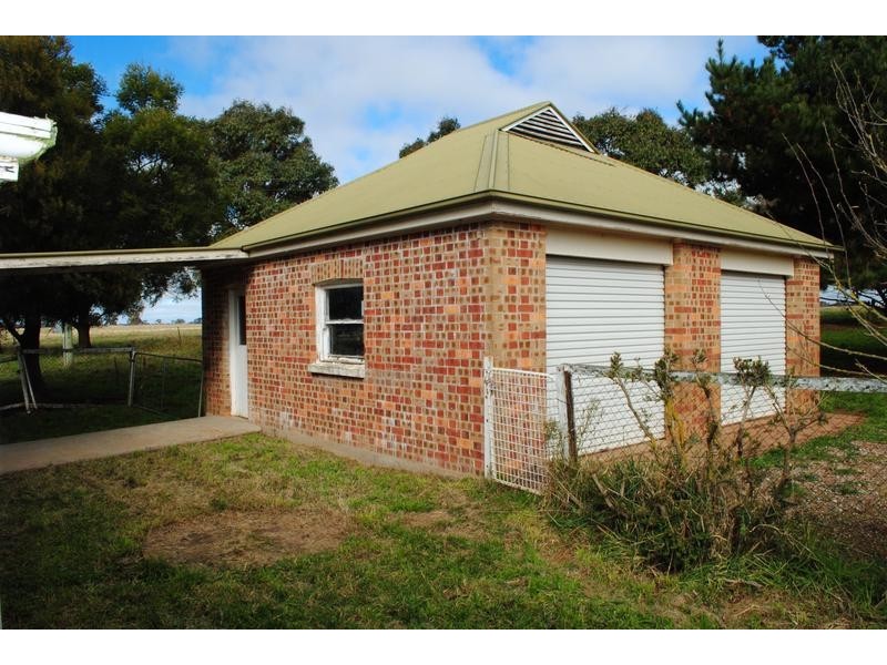 - Spring Terrace Road, Spring Terrace NSW 2798