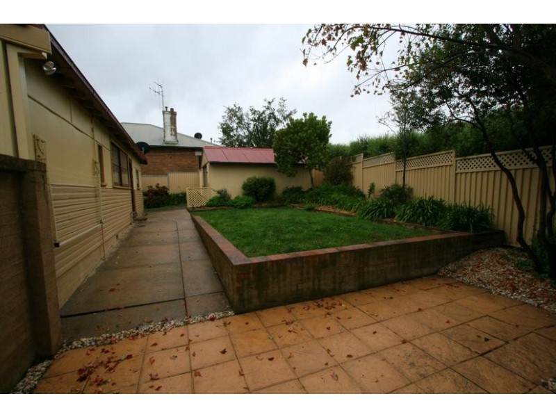 2 Allenby Road, Orange NSW 2800