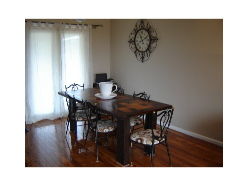 8 Norton Close, Blayney NSW 2799