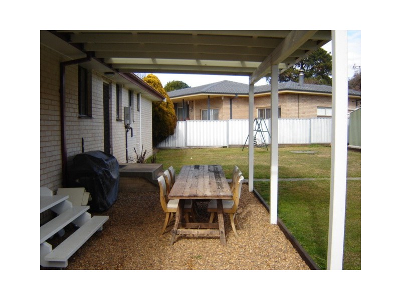 8 Norton Close, Blayney NSW 2799