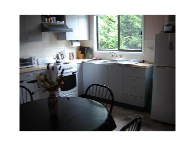 33 Belmore Street, Woodstock NSW 2793