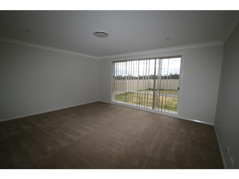 104 Diamond Drive, Orange NSW 2800