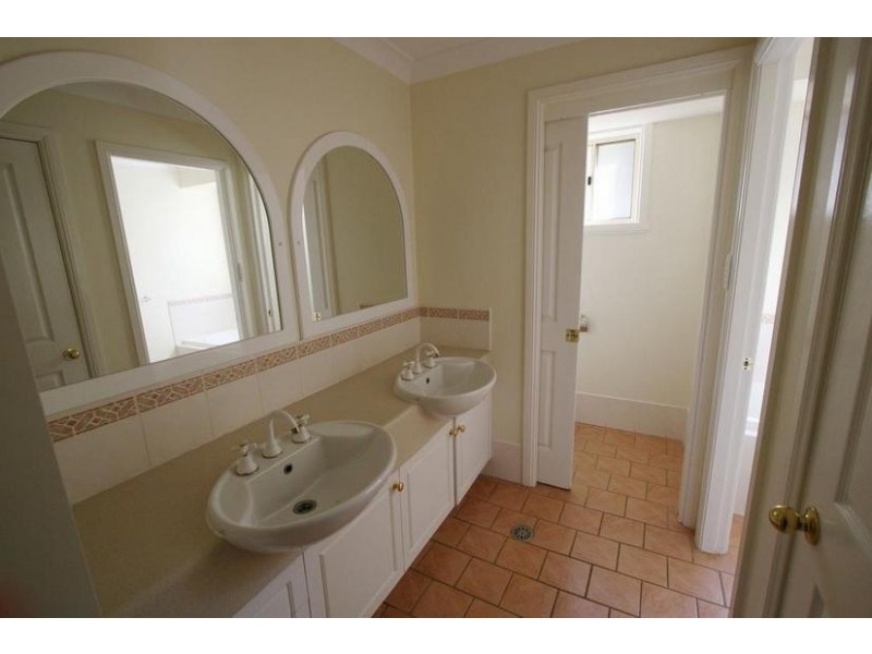 13 Gersbach Place, Orange NSW 2800