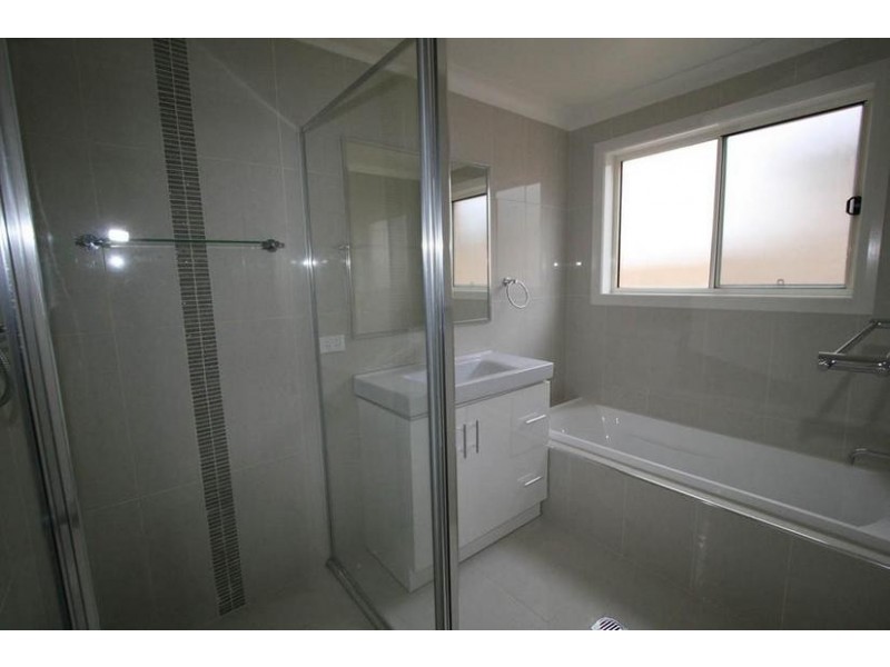 104 Diamond Drive, Orange NSW 2800