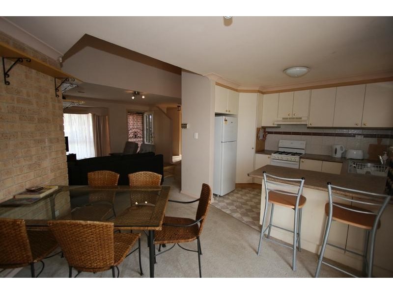 1/6 Betts Place, Orange NSW 2800