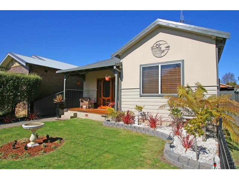 36 March Street, Orange NSW 2800