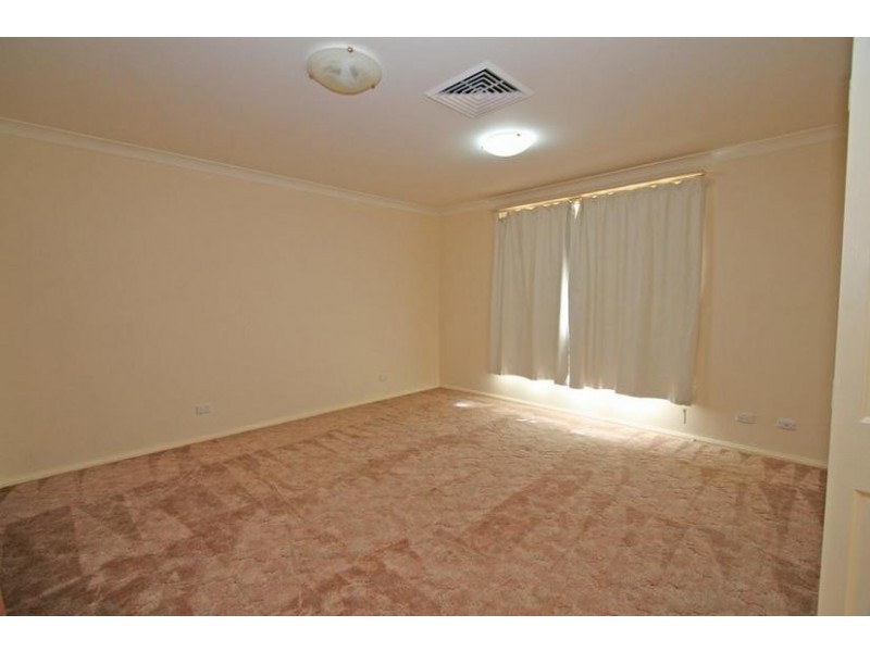 34 Hewitt Close, Orange NSW 2800