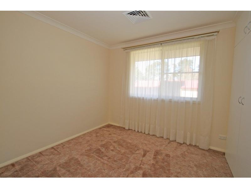 34 Hewitt Close, Orange NSW 2800