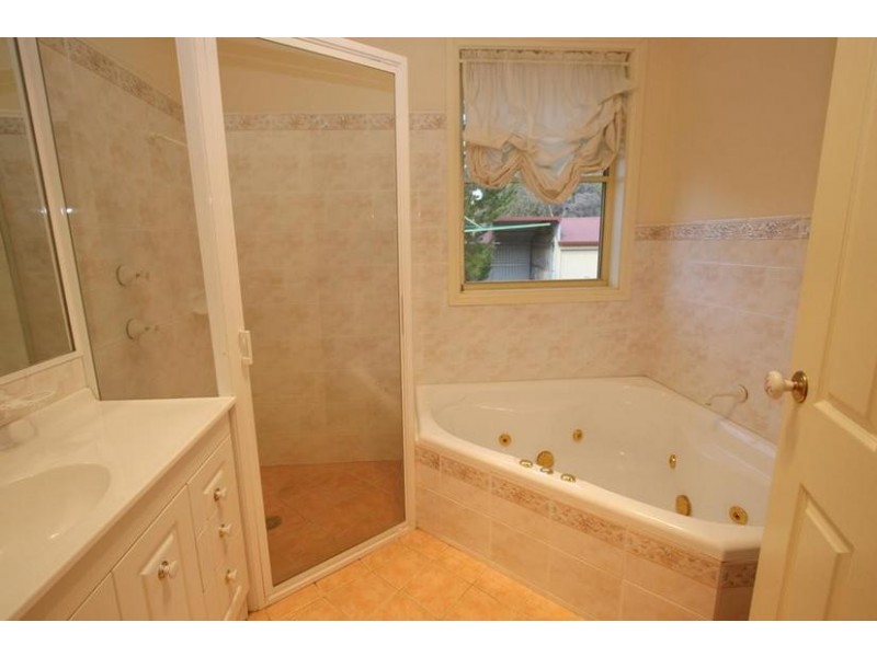 34 Hewitt Close, Orange NSW 2800