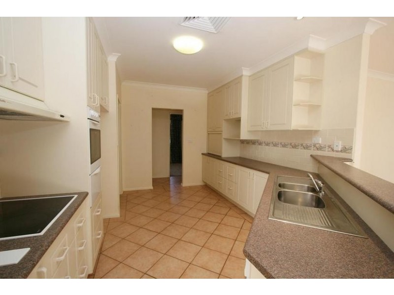 34 Hewitt Close, Orange NSW 2800