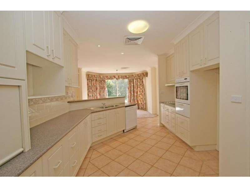 34 Hewitt Close, Orange NSW 2800