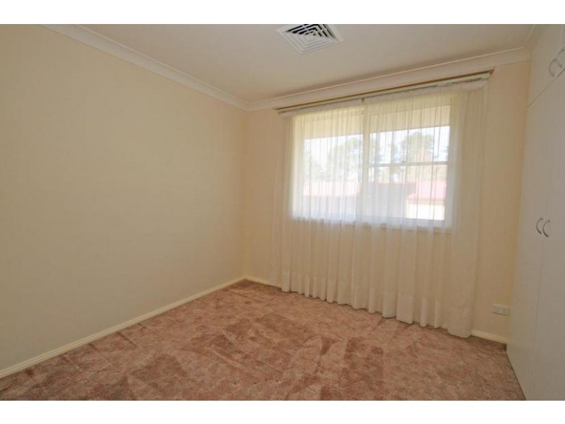 34 Hewitt Close, Orange NSW 2800