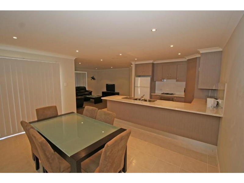 35 Moonstone Drive, Orange NSW 2800