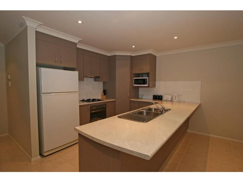 35 Moonstone Drive, Orange NSW 2800