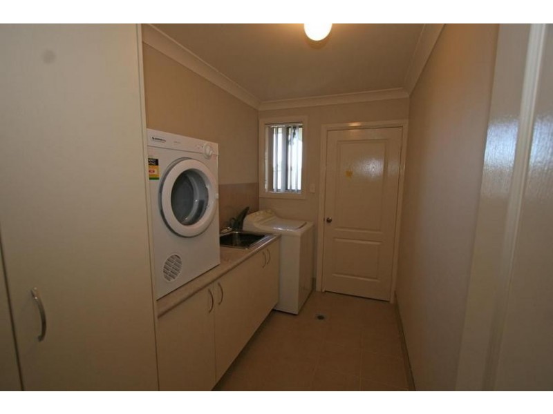 35 Moonstone Drive, Orange NSW 2800