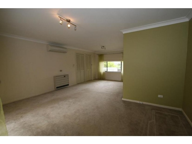 6 Grevillea Street, Orange NSW 2800