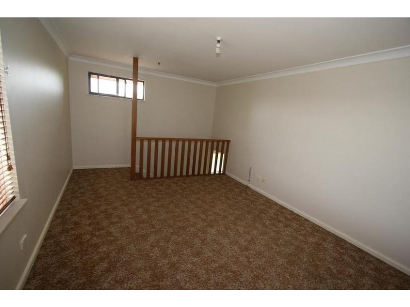 6 Grevillea Street, Orange NSW 2800