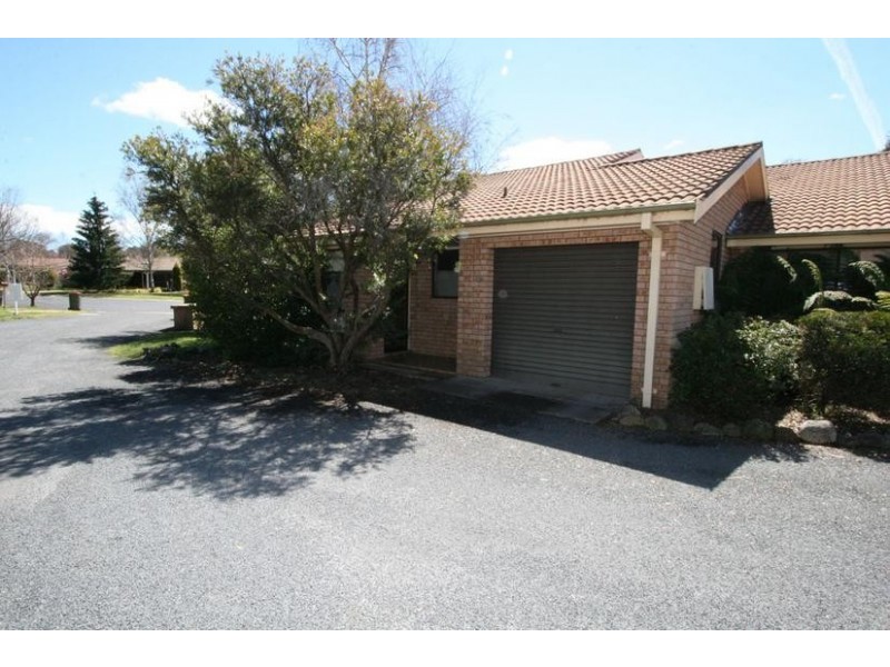 9/9 Amangu Close, Orange NSW 2800