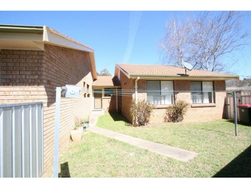 9/9 Amangu Close, Orange NSW 2800