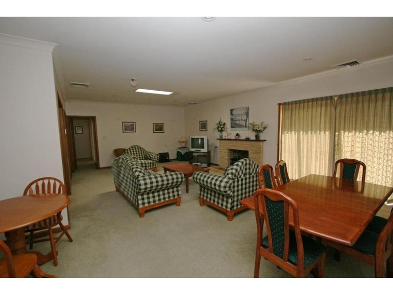 15a Rowan Street, Orange NSW 2800