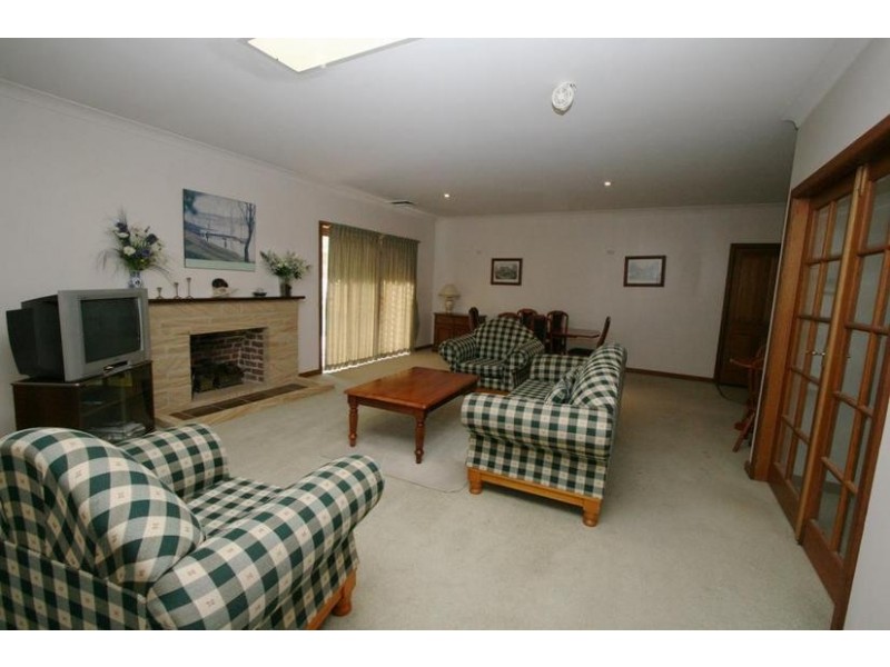 15a Rowan Street, Orange NSW 2800