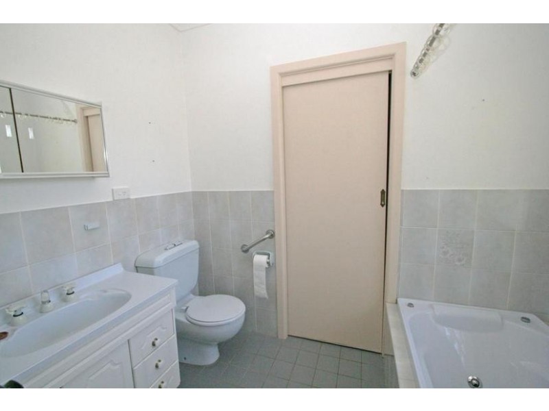 15a Rowan Street, Orange NSW 2800