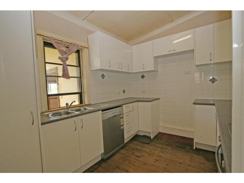 20 Worboys Street, Spring Hill NSW 2800